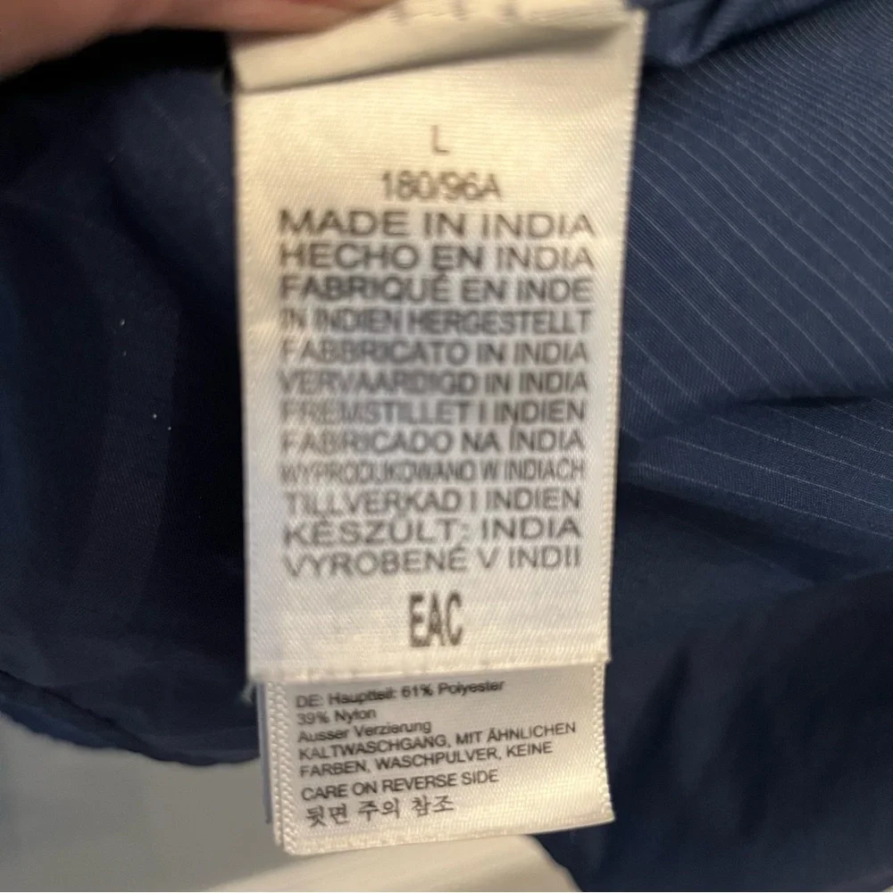 Marmot men’s shirt size Large blue ombre short sleeve button down outdoor hiking - Picture 7 of 10